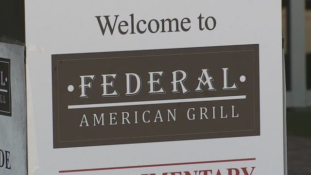 Harris Co. restaurant defiantly reopens during stay-at-home order