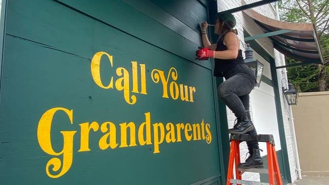 Houston-area artists paint uplifting messages to help restaurant industry