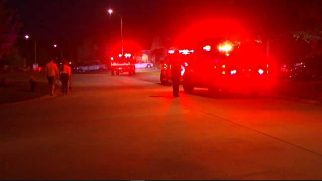 Water rescue crews call off search for man in Lake Houston