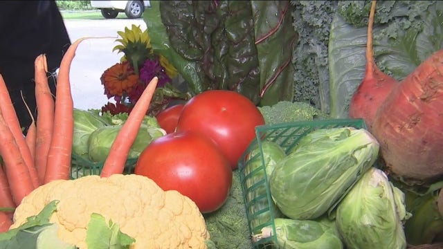 Southeast Texas farmers feel effects of restaurant closure during COVID-19 crisis