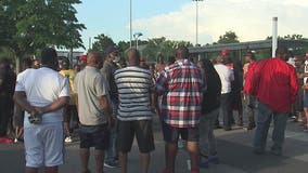 Houstonians gather to honor George Floyd, and protest police brutality