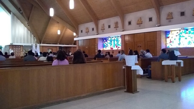 Houston-area priest dies, five members of his religious order test positive for COVID-19