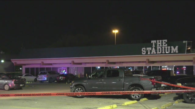 1 dead after large shootout in Spring parking lot