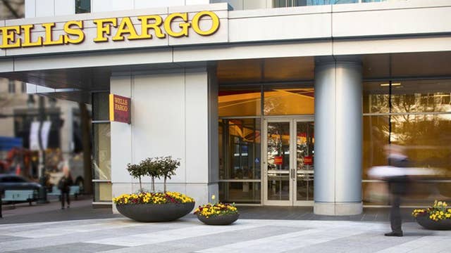 Two Wells Fargo employees at Houston-area branches test positive for COVID-19