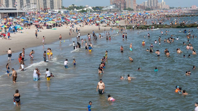 Some US pools remained open and packed for July Fourth while others closed due to high COVID-19 cases