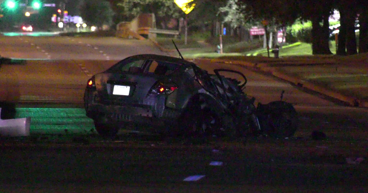 Deadly crash under investigation in SW Houston | FOX 26 Houston
