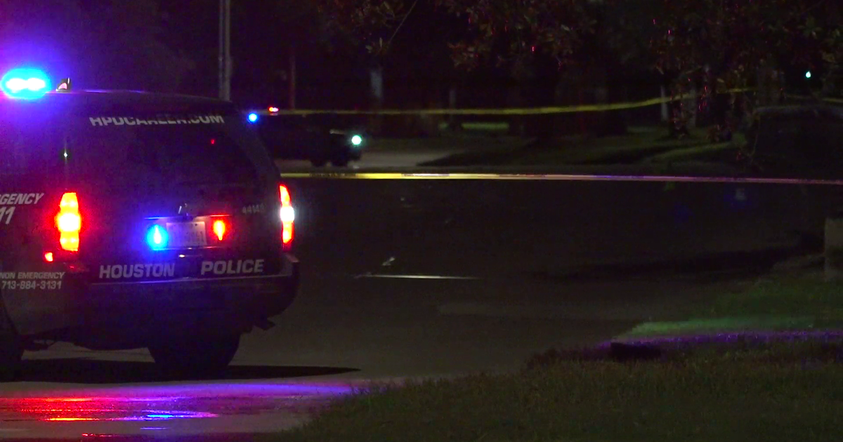 Man fatally shot in NW Houston, police investigating | FOX 26 Houston