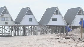 Brazoria Co. residents along the coast brace for Hurricane Laura