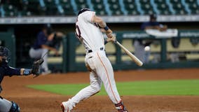 Tucker hits game-ending homer as Astros sweep Mariners 3-2