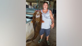Lifelong angler snags 70-pound catfish to set new Florida record