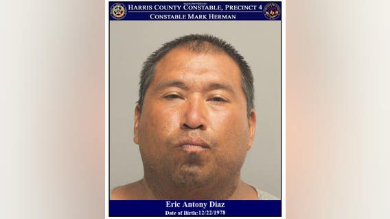 Man arrested for threatening taco truck employee with a saw