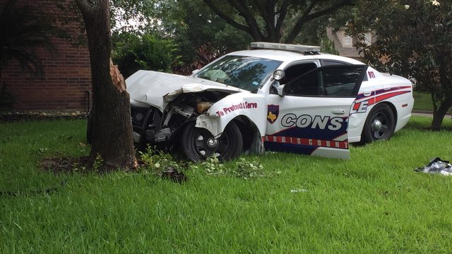 Harris County Constable Deputy injured in afternoon crash