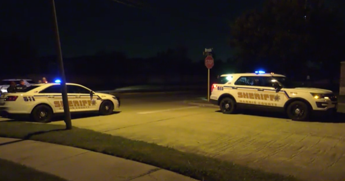 HCSO deputies investigate after a man was found dead in street | FOX 26 ...