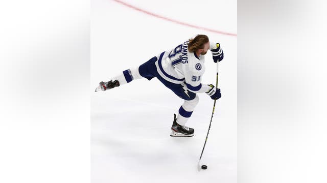 Neighbor calls 911 when hockey fans yell 'Shoot! Shoot!'