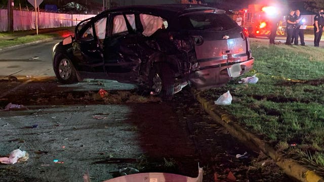 Woman dies in north Harris Co. crash; 4 kids, 1 man injured