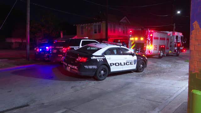 2 found shot blocks apart in southeast Houston
