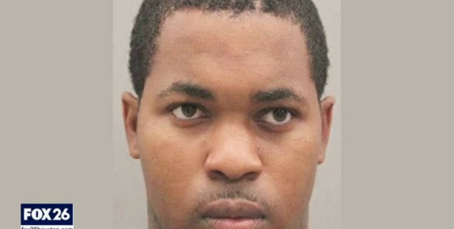 Convicted felon accused of murdering man while out on felony bonds released on 6th bond