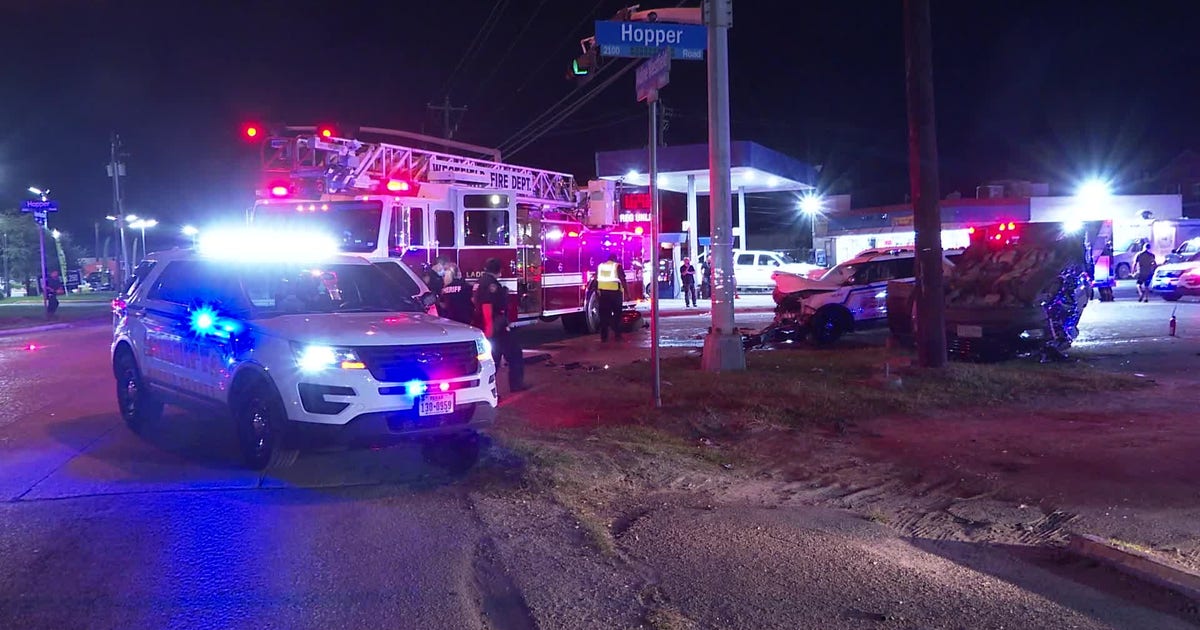 Deputy, 2 women injured in 2-vehicle crash in north Harris County | FOX ...