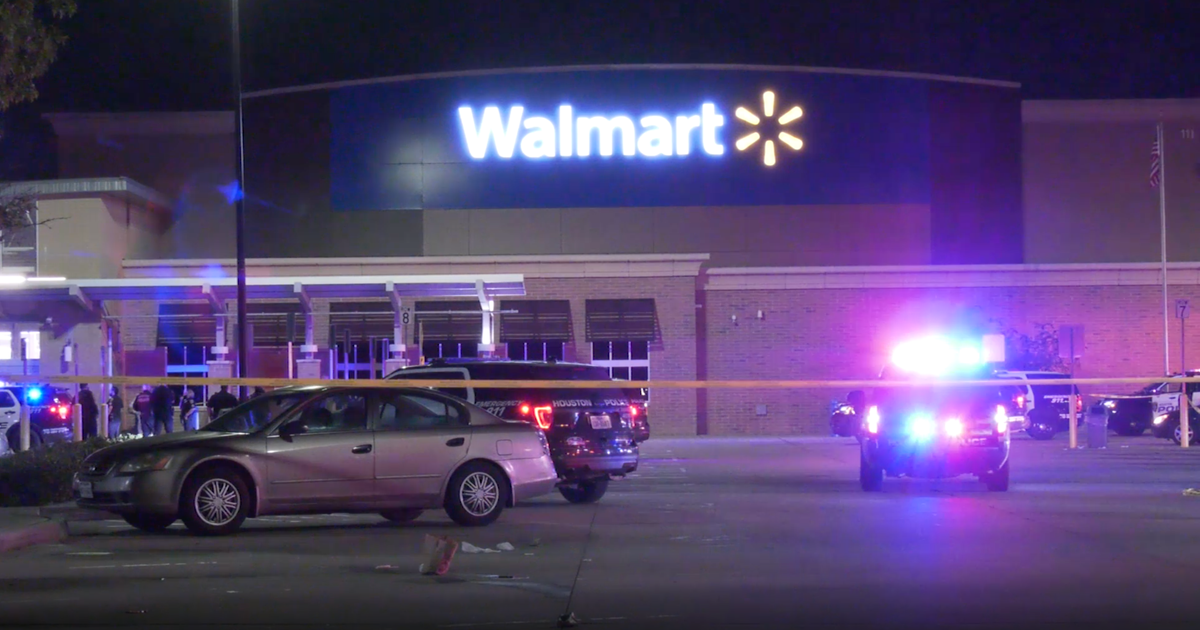 Suspect shot in leg while fighting Houston police officer in Walmart ...