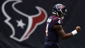 Watson tosses 3 TDs as Texans get 1st win, 30-14 over Jags