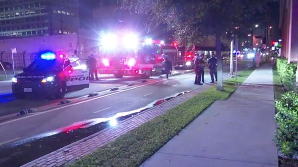 2 shot in violent night near downtown Houston