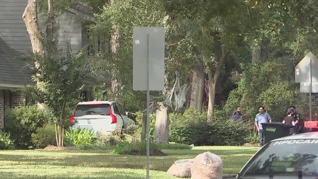 Houston woman, 70, fatally hit by SUV while walking in west Houston