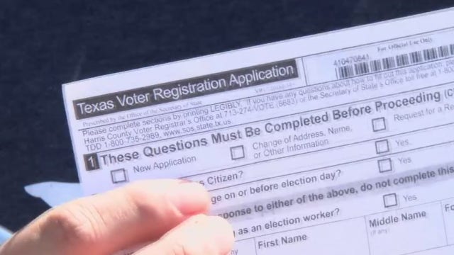 Houstonians register to vote on final day to do so