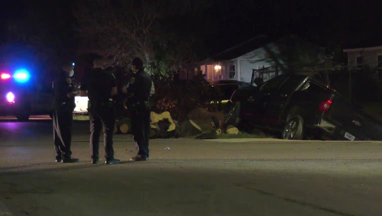 Houston Police Investigate Shooting Of Man Found Dead In Pickup Truck ...