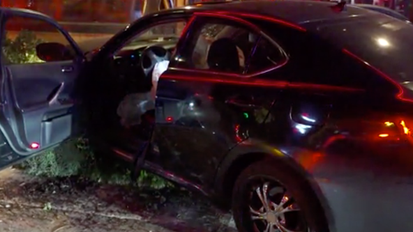 Driver crashes car into Pappas Burger on Westheimer, ditches vehicle