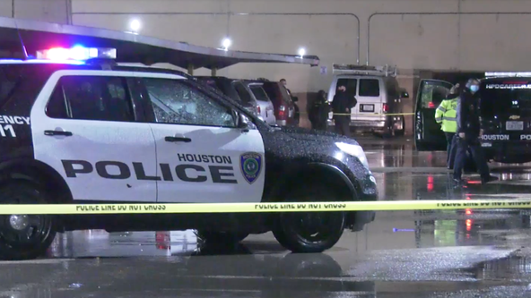 Houston Police investigating shooting that left 1 dead near Uptown