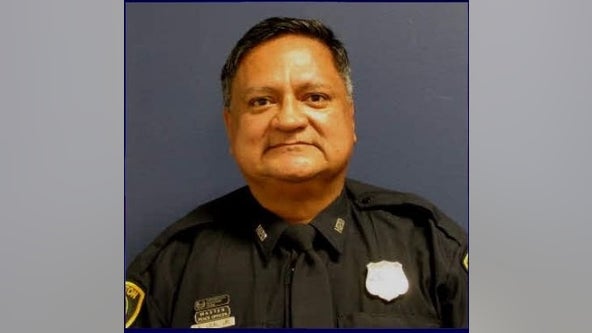 Houston police officer passes away from COVID-19