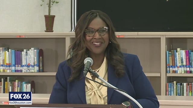 Houston ISD interim leader rejected despite stellar job review