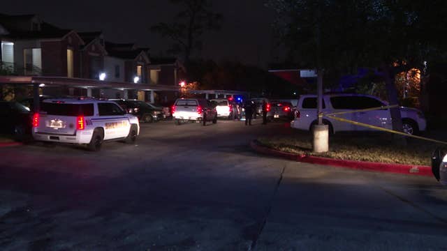 Man found shot to death near carport in NE Harris County