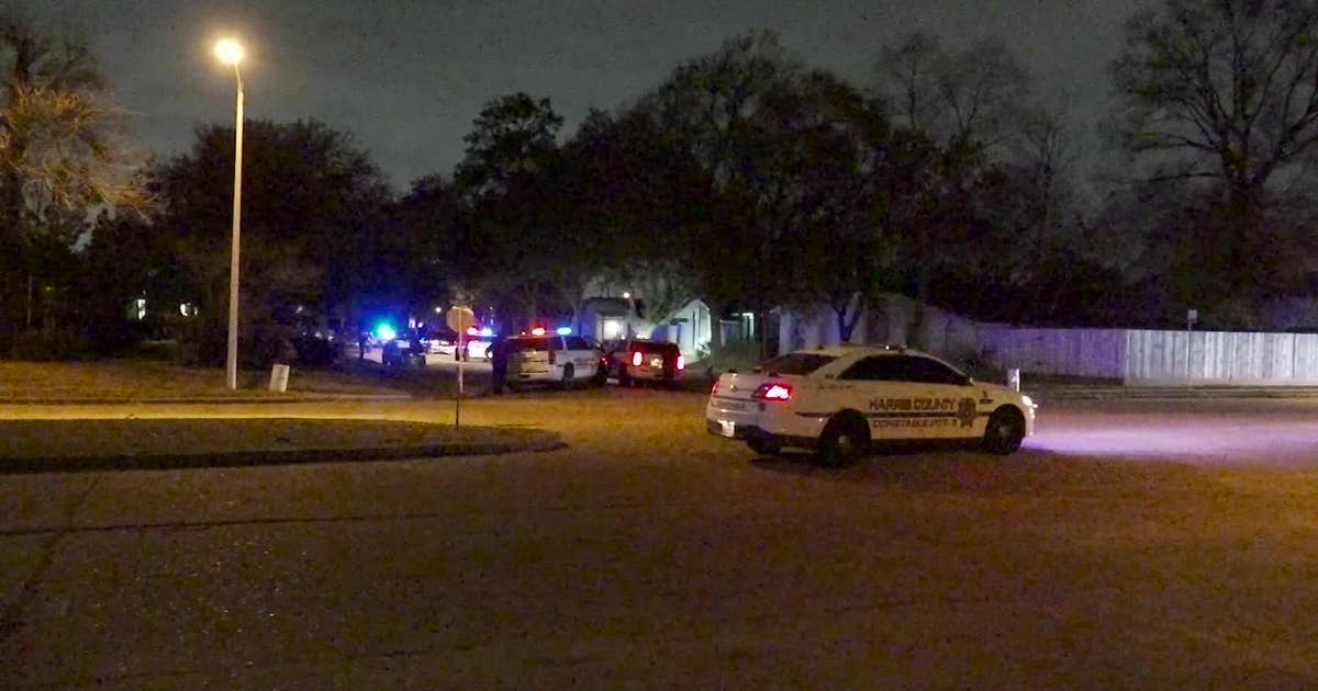 4 found dead in east Harris County home following SWAT standoff | FOX ...