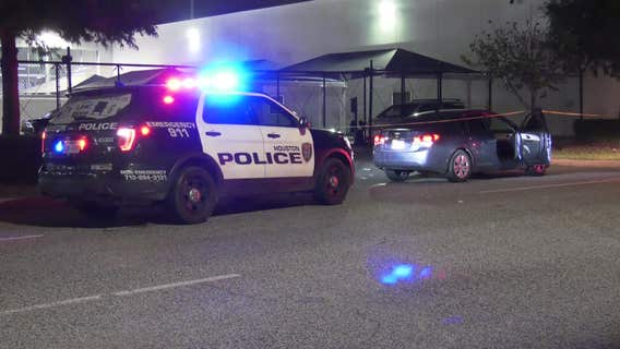 Houston police investigate deadly shooting of woman in car in Midtown