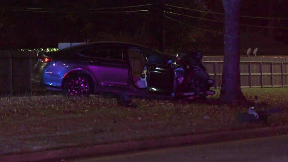 Passenger died, 15-year-old driver hospitalized after crash in north Houston