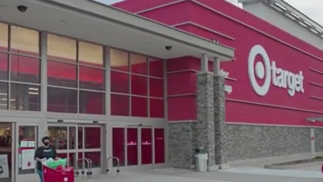 Shippers and retailers that promise to deliver gifts by Christmas