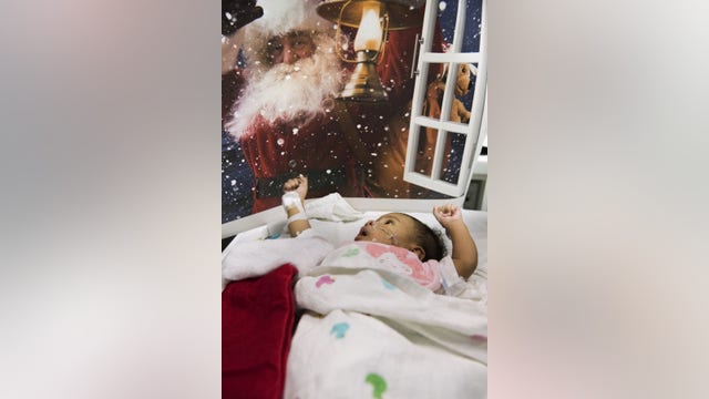 Babies in Texas Children's Hospital NICU get festive in holiday photos