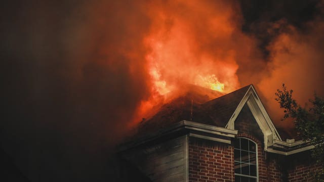 Mom, 11 children displaced after house fire in northwest Harris County