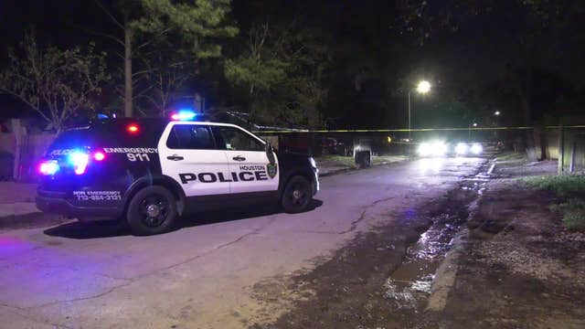 Man hospitalized in critical condition after shooting in southeast Houston