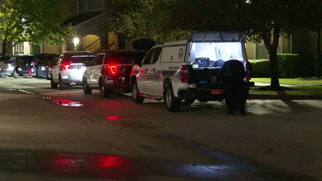 Police: Man, 28, dies in apparent accidental shooting in west Houston