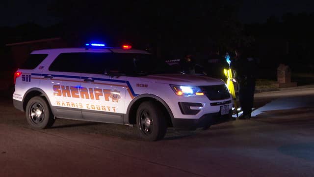 Deputy's leg run over while chasing suspects in northeast Harris County