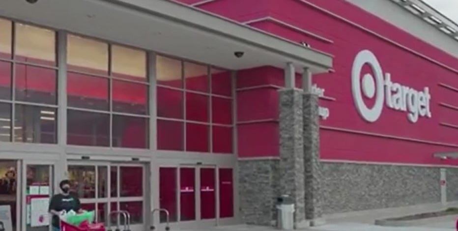 Shippers and retailers that promise to deliver gifts by Christmas