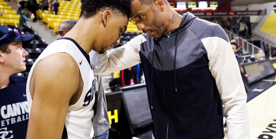 Like father, like son: KJ Martin follows in his dad&#8217;s footsteps