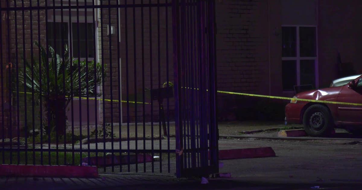 Man fatally shot in parking lot of SE Houston apartment complex | FOX ...