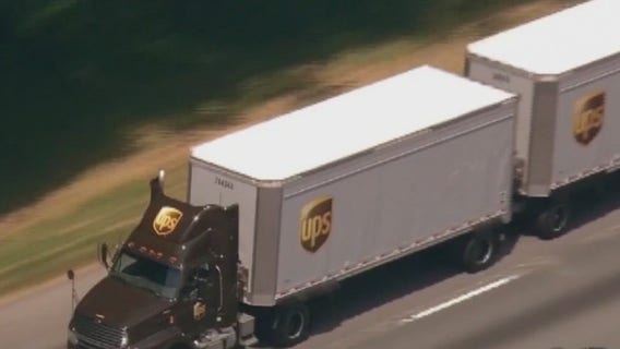 Many people still waiting for online holiday gift, card deliveries