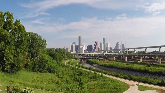 How many people moved to Houston in COVID’s 1st full year?