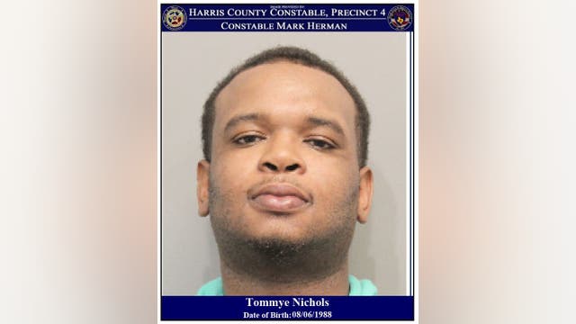 Pct. 4: Man threatened to shoot everyone in Wingstop because food wasn't ready