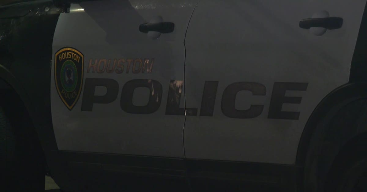 Man found fatally shot in driveway in southwest Houston | FOX 26 Houston