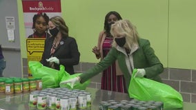 President Biden, first lady meet with volunteers at Houston Food Bank